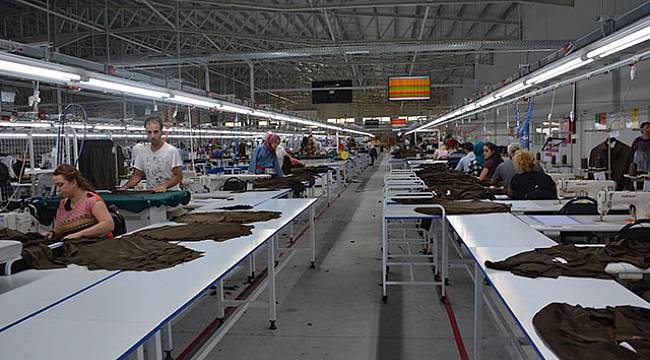 Sinop'ta açtığı fabrika için kapı kapı işçi arıyor