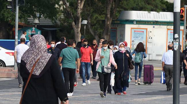 Maskesiz sokağa çıkma yasağı uygulanan il sayısı 54'e yükseldi
