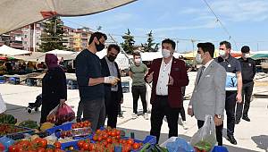 Türkeli'de Cumartesi kurulan halk pazarında inceleme