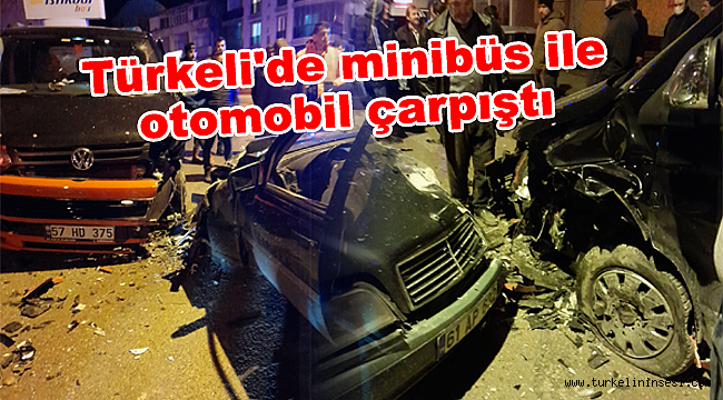 Türkeli'de minibüs ile otomobil çarpıştı