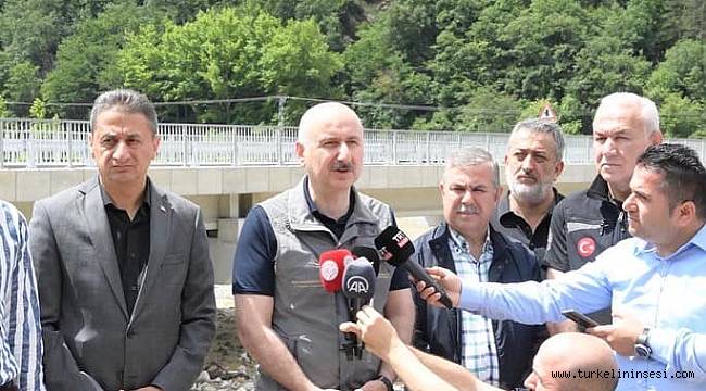 Bakan Karaismailoğlu, Ayancık'ta açıklamada bulundu