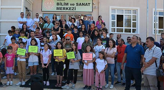 Sinop'ta Bilim Sanat Merkezinin taşınmasına velilerden tepki