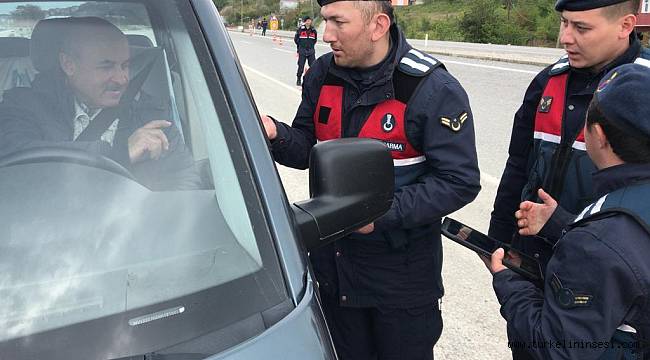 Türkeli'de özel bireylerle yol kontrolü