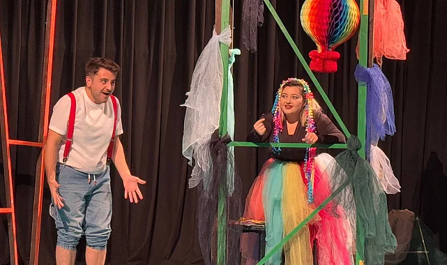 Sakarya'da 'Yetenek Avcısı' minikleri eğlendirdi