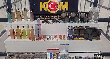 Adıyaman'da kaçak alkol, sigara ve silah ele geçirildi