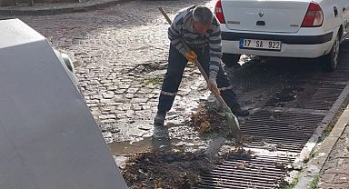 Ayvalık'ta yağmur sonrası dip bucak temizlik