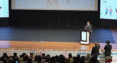 Bakan Tekin PIKTES programına katıldı