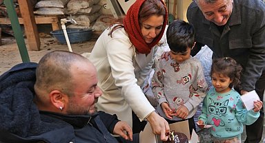 Başkan Günay'dan pastalı yeni yıl kutlaması