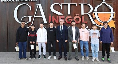 Bursa İnegöl'de Başkan Taban, dünya şampiyonlarını ağırladı