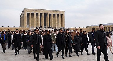 Çağdaş Gençlik Ata'nın huzurunda