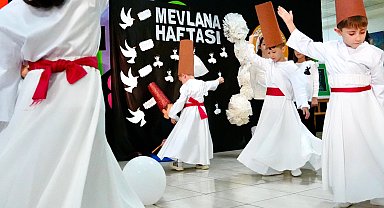 Düzceli minikler Mevlana'yı andı