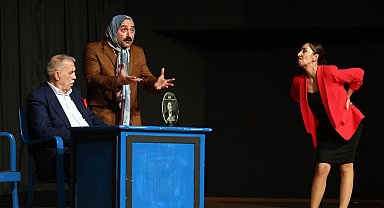 Edirne Çerkezköy'de sanat gecesi: "Aşk Eski Bir Yalan" sahnelendi