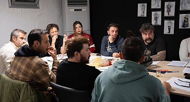 İzmir Şehir Tiyatroları'nda yeni oyun hazırlıkları sürüyor