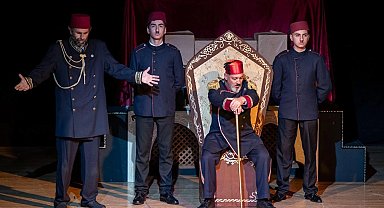 İzmir'de 6. Mahalle Tiyatroları'na muhteşem final