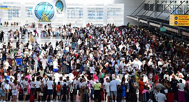Kasım'da 16,3 milyon yolcu havalandı