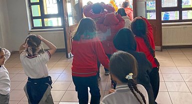 Kocaeli'den öğrencilere afet eğitimi