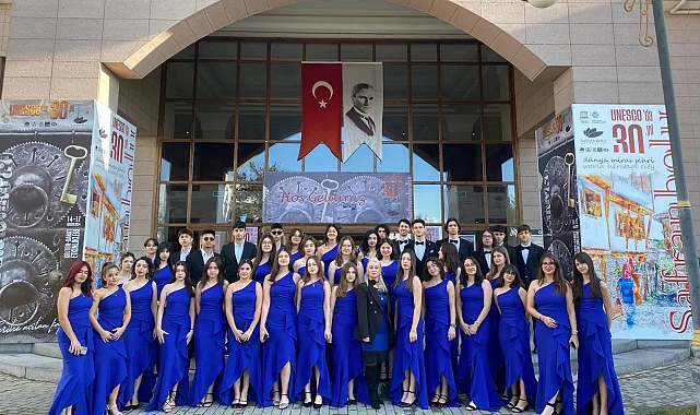 Manisa Büyükşehir Korosu, Korolar Maratonu'nda sahne aldı