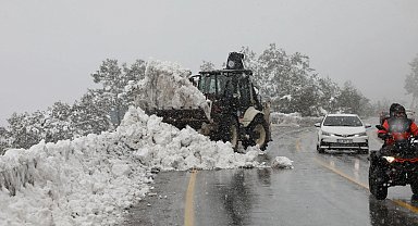 Muğla'da yollardan beyaz örtü kaldırıldı