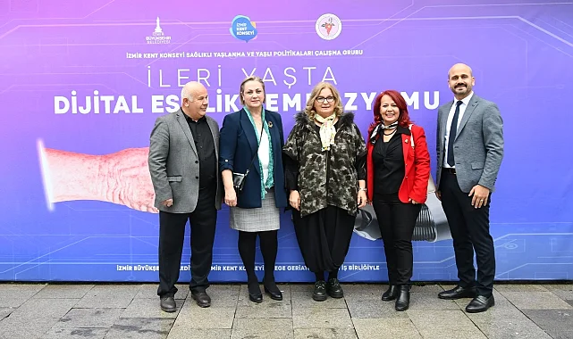 İzmir'de 'İleri Yaşta Dijital Eşitlik' sempozyumu