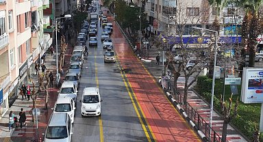 Kırmızı yolun geleceğini Manisalılar belirleyecek