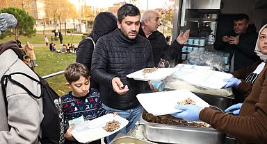 Kocaeli'den Darıca'da yemek ikramı