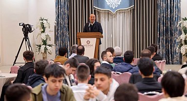 Konya'da 'Başkan Kavuş gençlerle buluştu'
