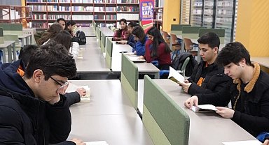 Malatya'da 100. Yıl Kitap Kafe'ye anlamlı ziyaret