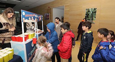 Muğla'da Başkan Aras'tan çocuklara sinema hediyesi