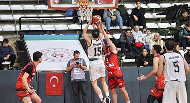 Sakaryalı dev adamlardan kritik galibiyet