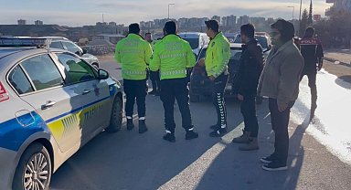 Adıyaman'da ihtarına uymayanı Yunus Timleri durdurdu