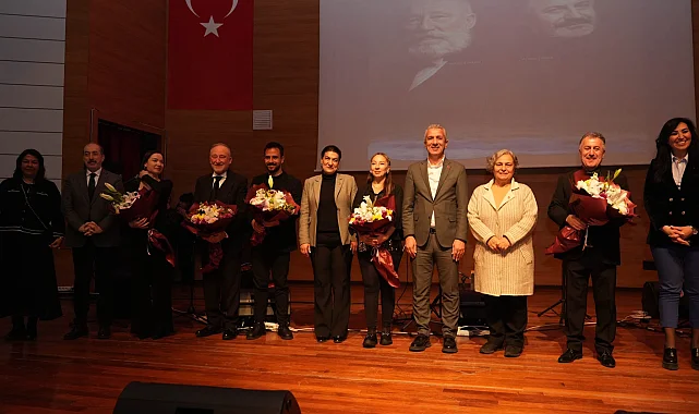 Ankara'da usta oyunculardan "Şifa Niyetine Anılar Ve Türküler"