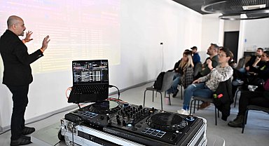 Antalya Muratpaşa'dan DJ Atölyesi