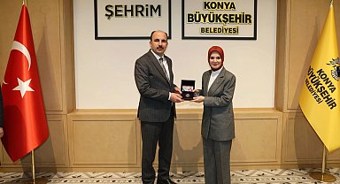 Bakan Göktaş Başkan Altay'ı ziyaret etti