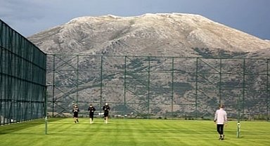Burdur MAE Üniversitesi Spor Tesisleri ile örnek oluyor