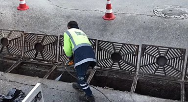 Bursa Büyükşehir'den taşkın risklerine karşı ızgara temizliği