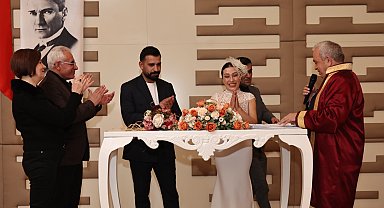 Bursa Nilüfer'de 14 Şubat nikahları Başkan'dan