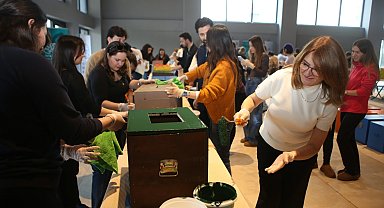 Bursa Nilüfer'de eski oy sandıkları yuva oldu!