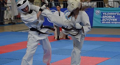 Bursa Yıldırım'da karate rüzgarı