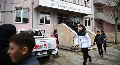 ÇAK-TİM'den okullarda afet farkındalıklarına devam