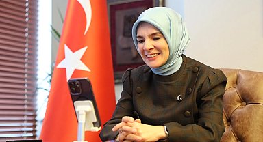 'Fon'la yuva kuran ailenin ilk bebeğine Bakan Göktaş'tan tebrik