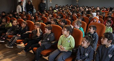 Hakkaniyeli çocuklar İzmit Belediyesi'nin etkinliğinde buluştu