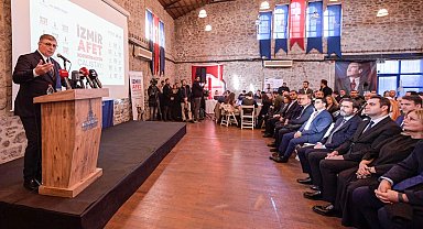 İzmir'de Başkan Tugay "Afet Koordinasyon Çalıştayı"nın açılışını yaptı