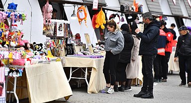 İzmir'de kalpleri ısıtan festival