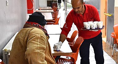 İzmir'de konuk evi'nin kapıları 24 saat açık!