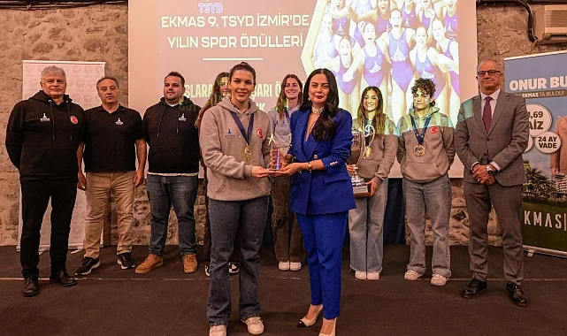 İzmir'de Yılın Spor Ödülleri sahiplerini buldu