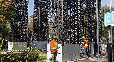İzmir'in tarihi kapısına güçlendirme çalışmaları başladı