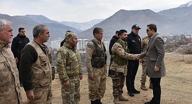 Kaymakam Başar'dan üs güvenlik bölgelerine ziyaret