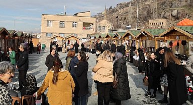 Kayseri Talas'ta Antika Pazarı'na kar engeli