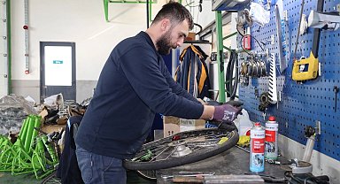 KOBİS bisikletleri usta ellerde yeniden hayat buluyor