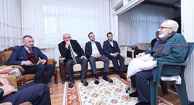 Kocaeli'de Başkan Büyükakın'dan milli güreşçiye vefa ziyareti